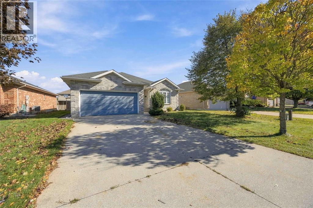 612 Graycliff Drive, Sarnia, Ontario  N7S 6M3 - Photo 37 - 26022638