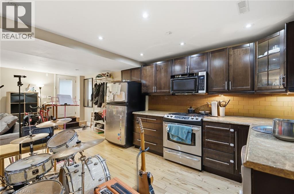 139 Euclid Avenue, Toronto, Ontario  M6J 2J8 - Photo 21 - 40871616