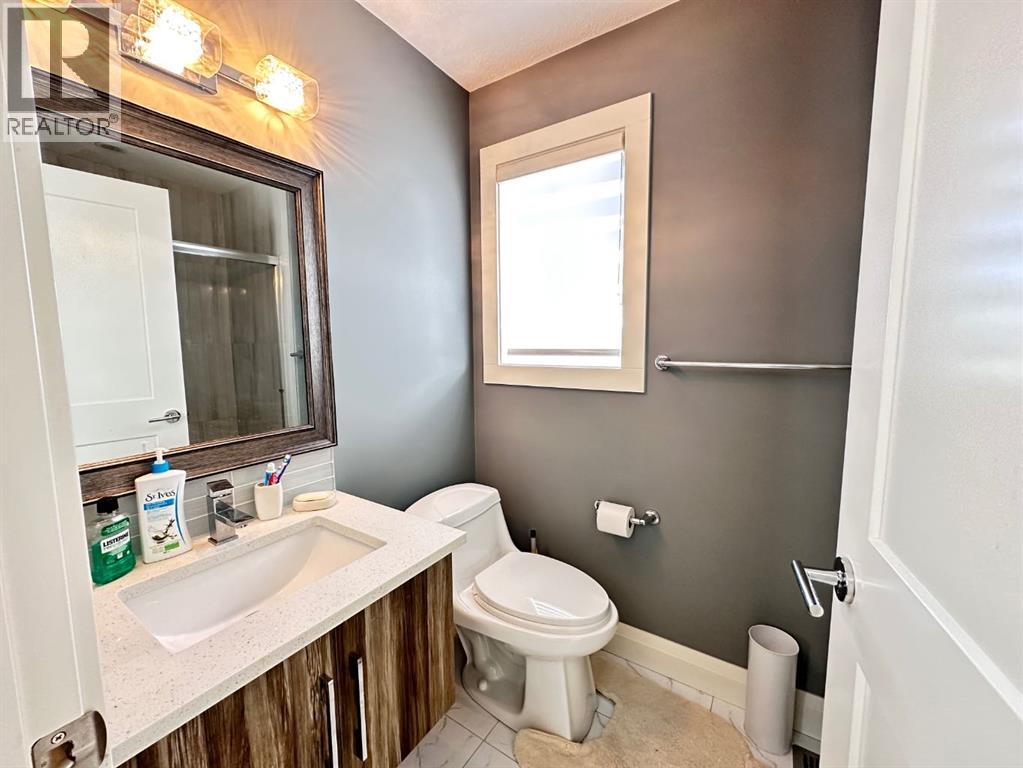 116 Kinniburgh Boulevard, Chestermere, Alberta  T1X 0M1 - Photo 24 - A2352561