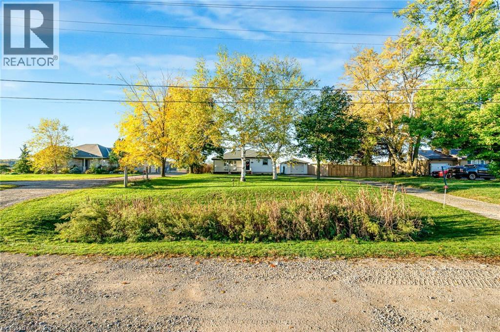 33305 Richmond Street, Lucan, Ontario  N0M 2J0 - Photo 3 - 40872781