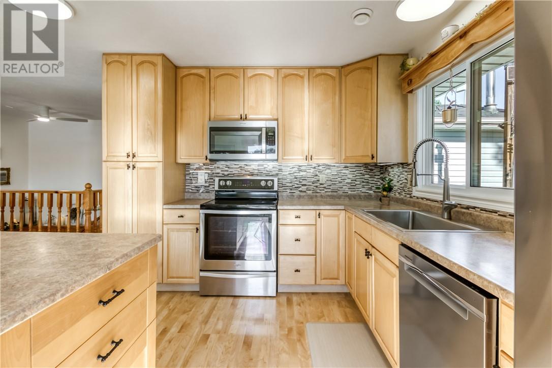 67 Burr Oak Drive, Naughton, Ontario  P0M 2M0 - Photo 7 - 2131030