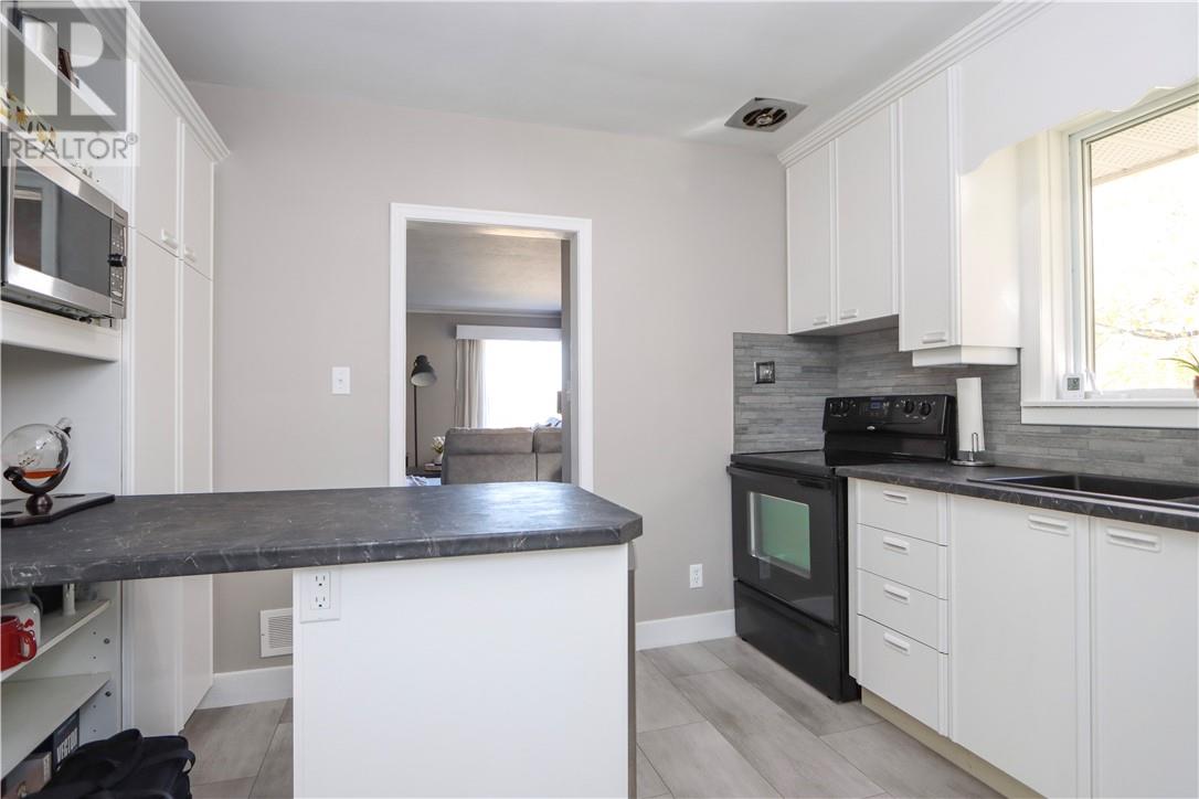885 Adelaide Street, Sudbury, Ontario  P3E 4B7 - Photo 16 - 2131050
