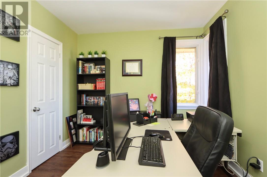 885 Adelaide Street, Sudbury, Ontario  P3E 4B7 - Photo 25 - 2131050