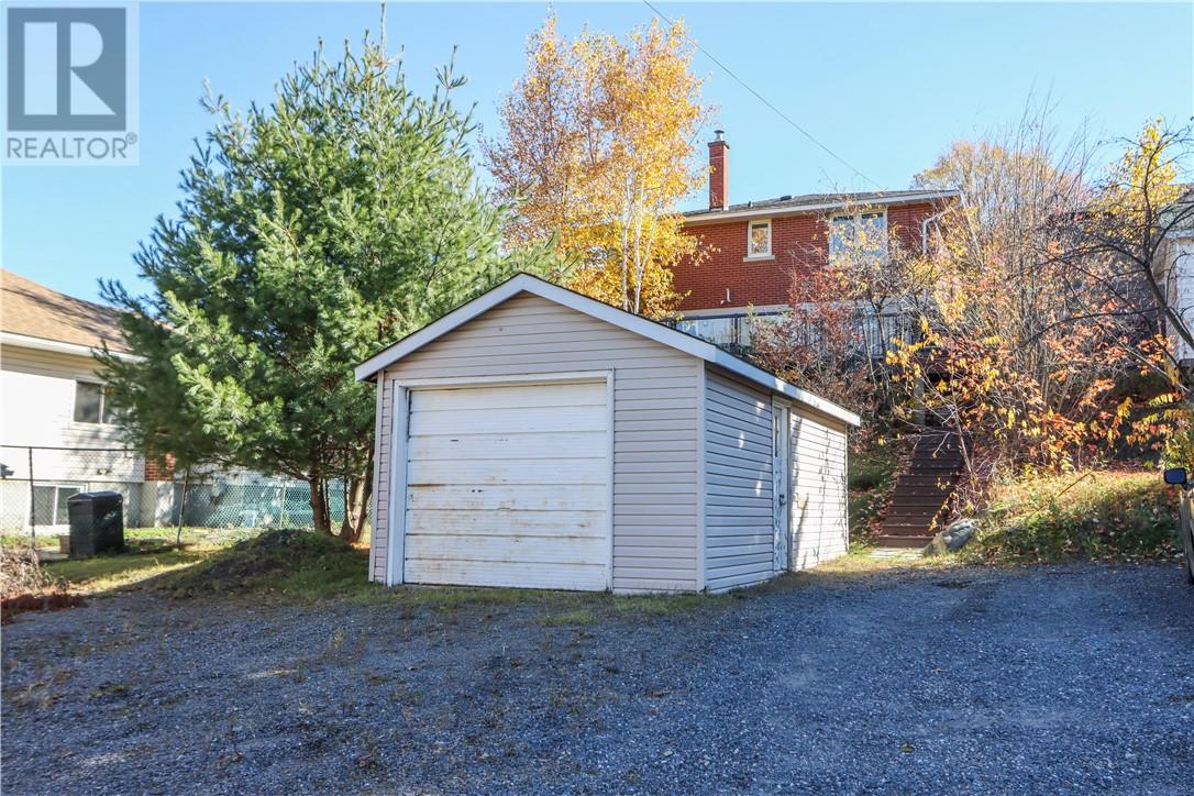 885 Adelaide Street, Sudbury, Ontario  P3E 4B7 - Photo 50 - 2131050