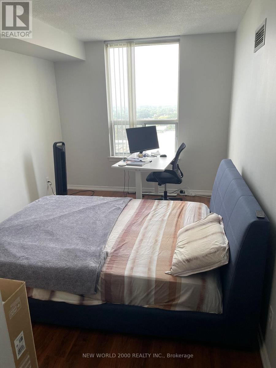 1916 - 135 Hillcrest Avenue, Mississauga (Cooksville), Ontario  L5B 4B1 - Photo 3 - W13747136