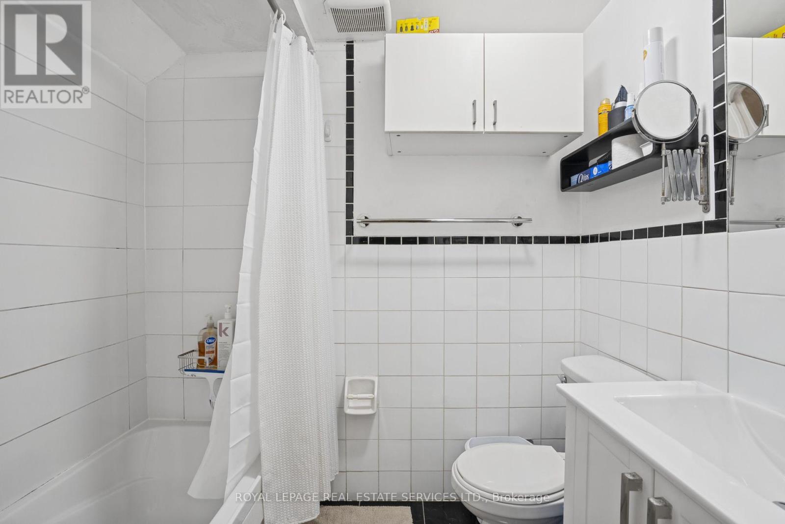 3 Harshaw Avenue, Toronto, Ontario  M6S 1X7 - Photo 30 - W14093974