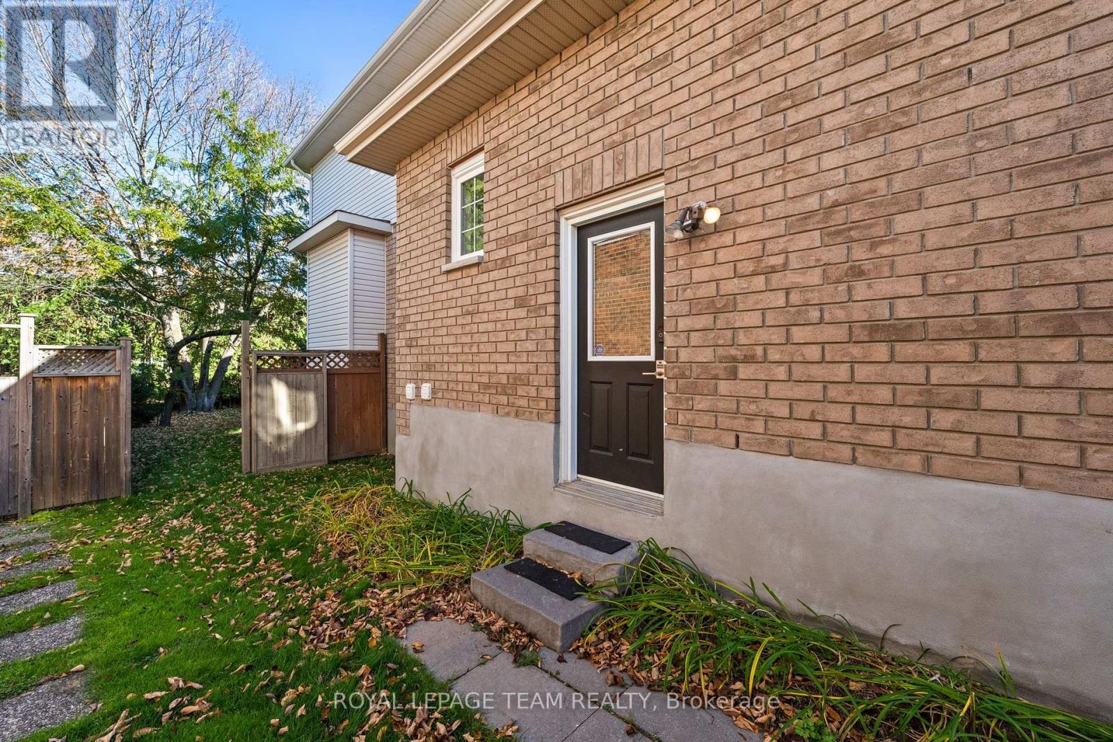 136 Shaughnessy Crescent, Ottawa, Ontario  K2K 2N3 - Photo 34 - X14099662