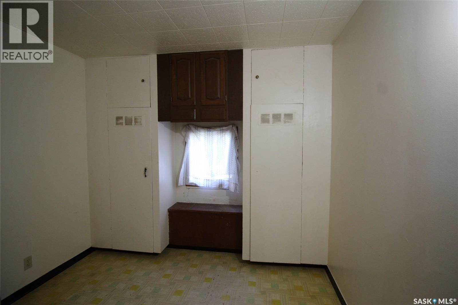 204 1st Street E, Climax, Saskatchewan  S0N 0N0 - Photo 10 - SK051627