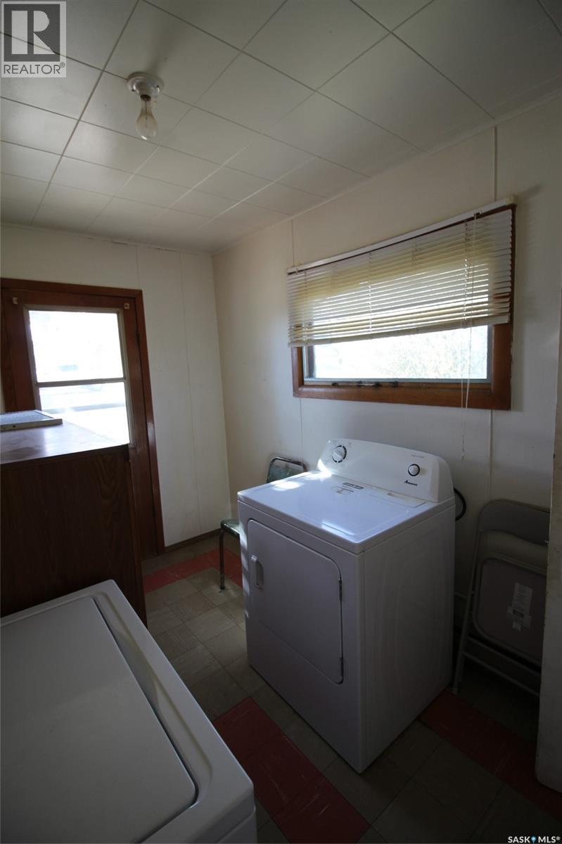 204 1st Street E, Climax, Saskatchewan  S0N 0N0 - Photo 12 - SK051627