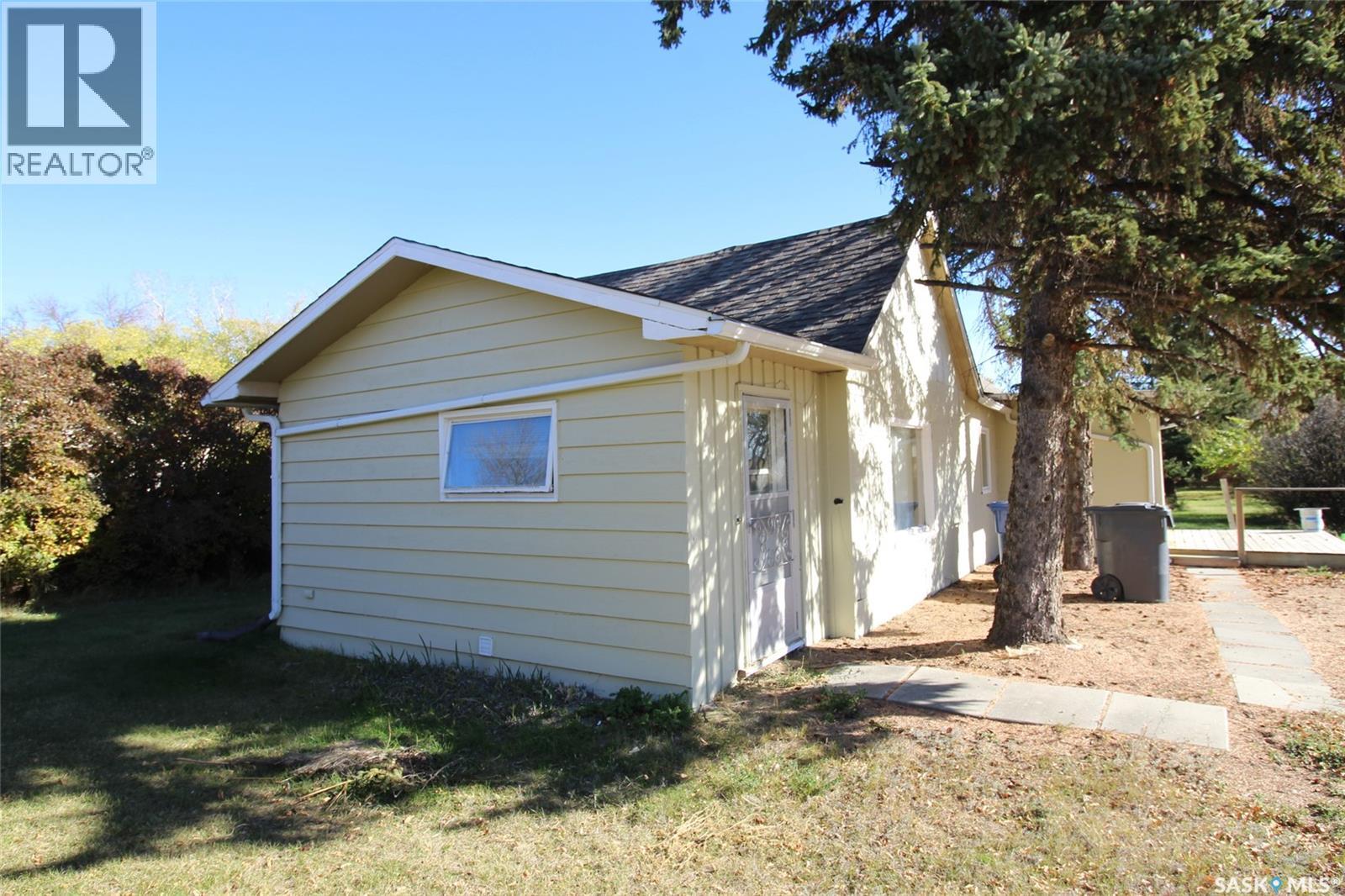 204 1st Street E, Climax, Saskatchewan  S0N 0N0 - Photo 21 - SK051627