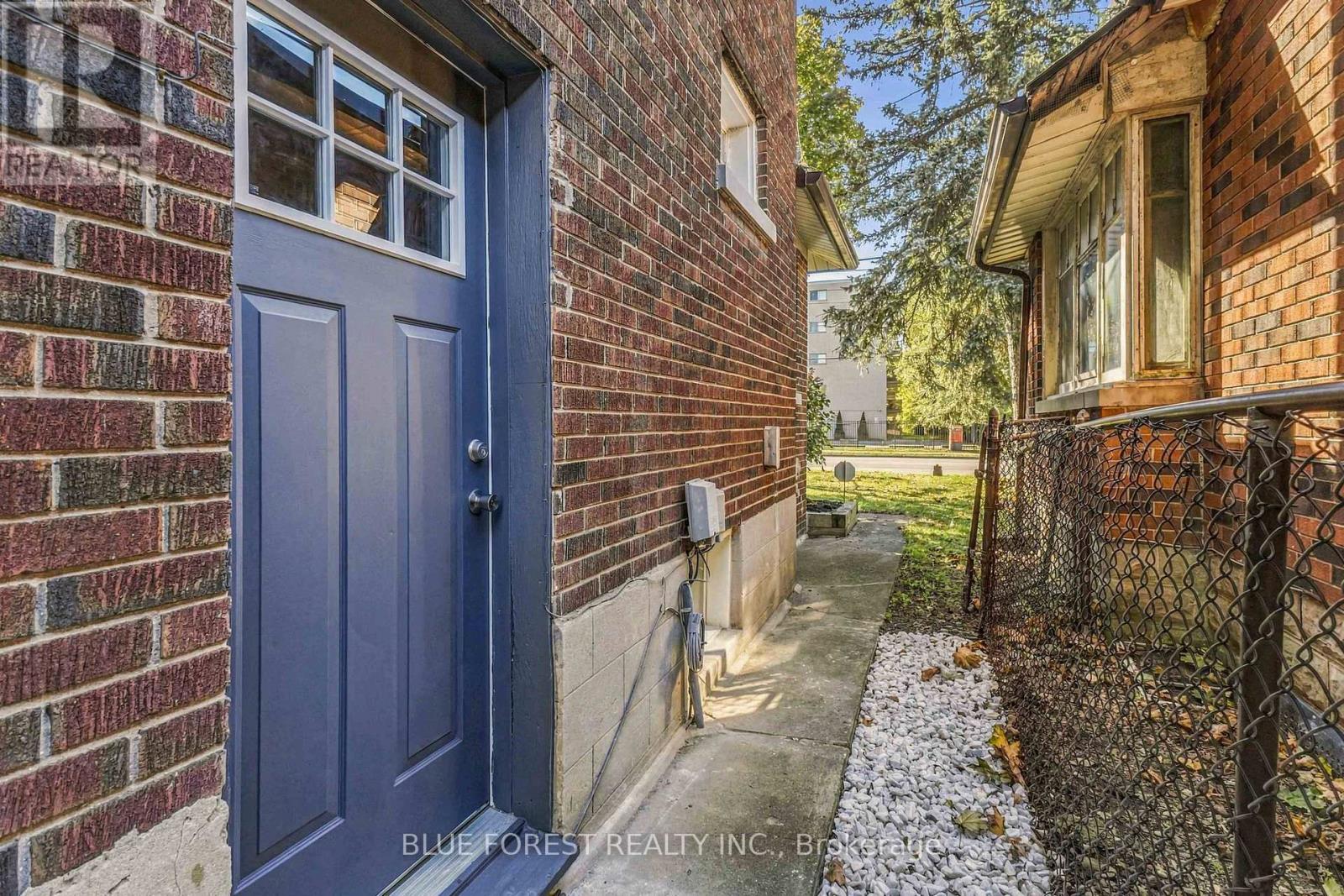 1228 Richmond Street, London East, Ontario  N6A 3M2 - Photo 35 - X14102416