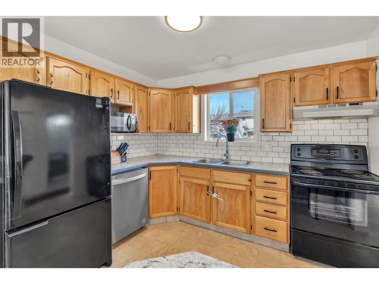 3004 South Main Street Unit# 124, Penticton, British Columbia  V2A 6Y2 - Photo 8 - 10397118
