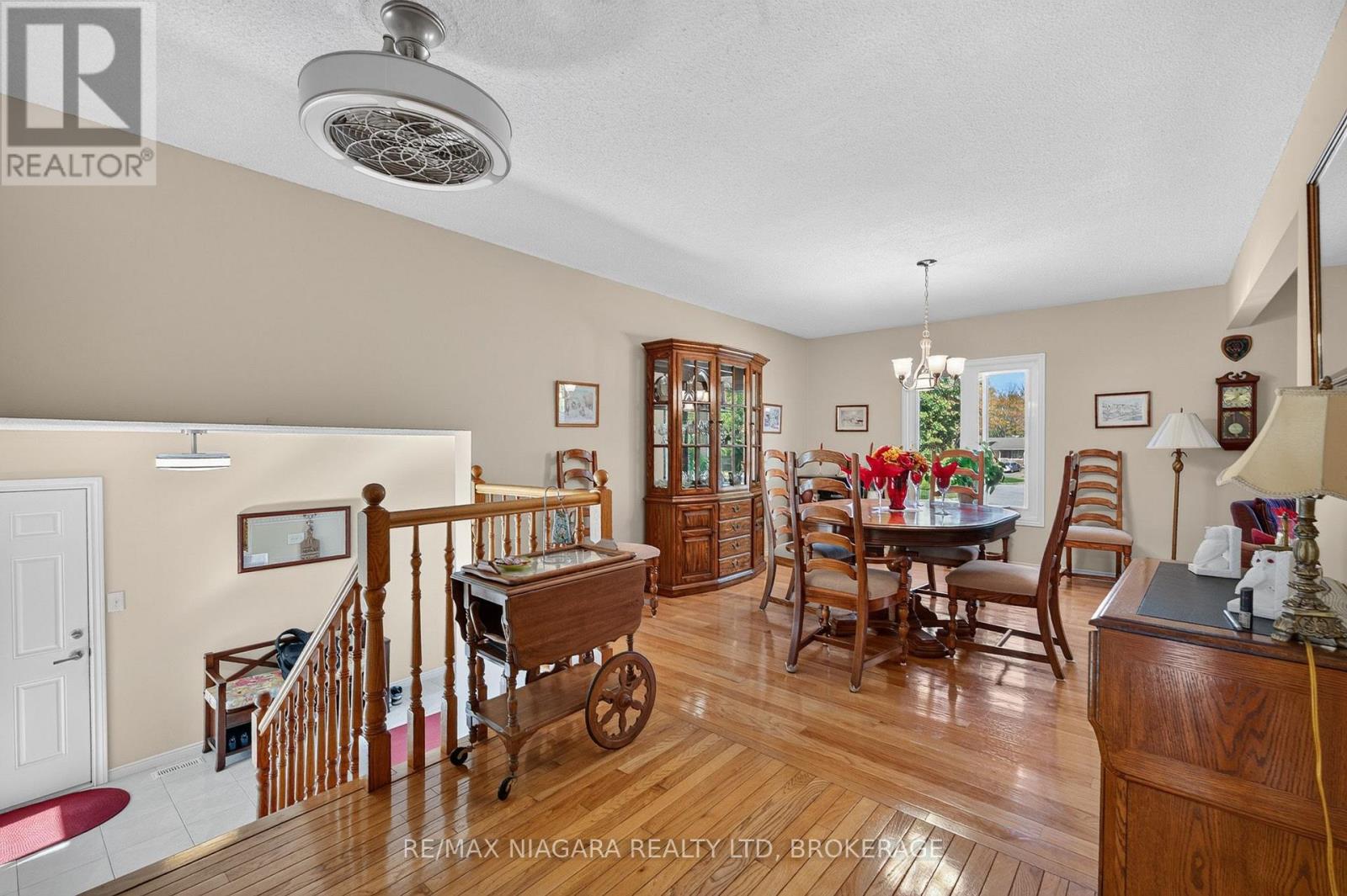 8230 Lexington Court, Niagara Falls, Ontario  L2H 1W4 - Photo 11 - X14102636