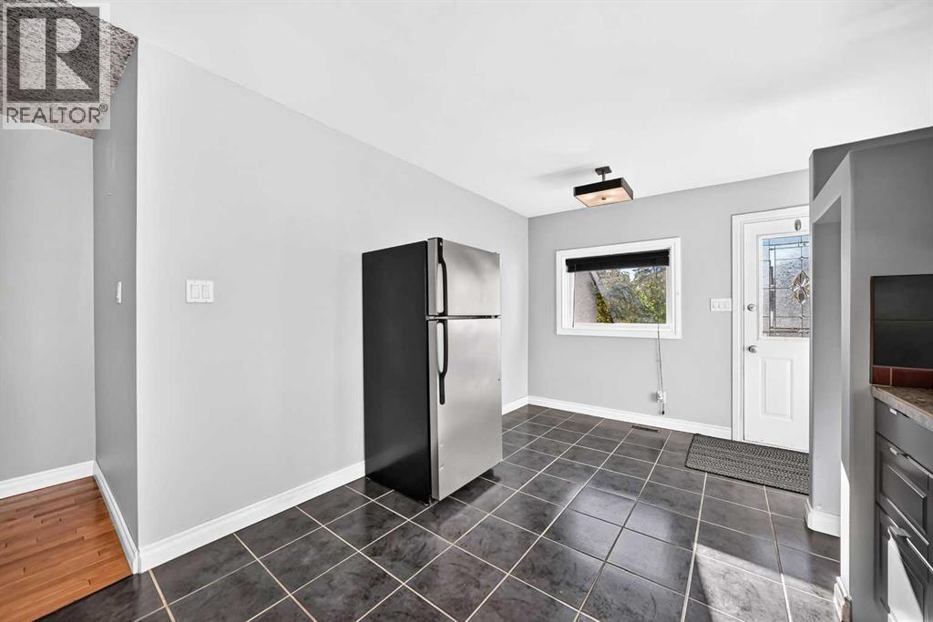 7312 36 Avenue NW, Calgary, Alberta  T3B 1T8 - Photo 28 - A2353417