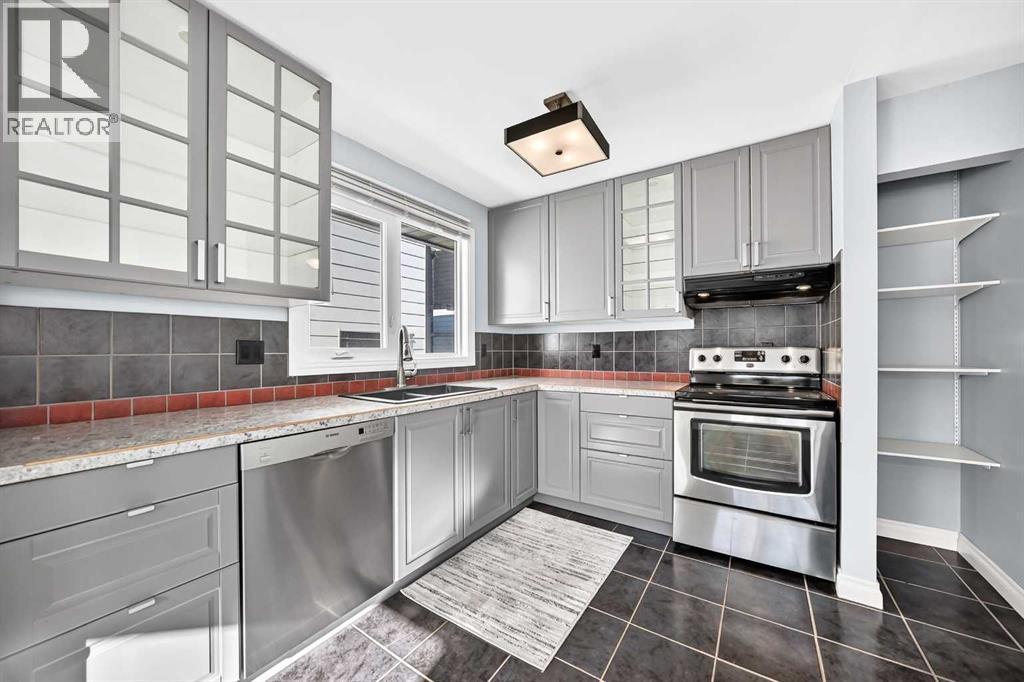 7312 36 Avenue NW, Calgary, Alberta  T3B 1T8 - Photo 25 - A2353417
