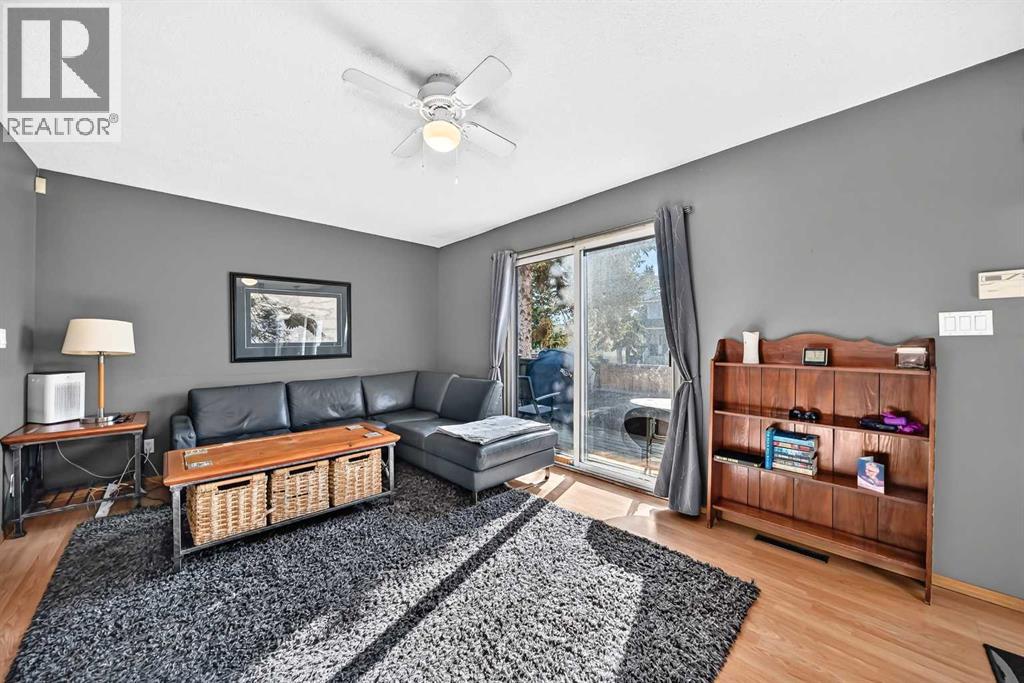 7312 36 Avenue NW, Calgary, Alberta  T3B 1T8 - Photo 11 - A2353417