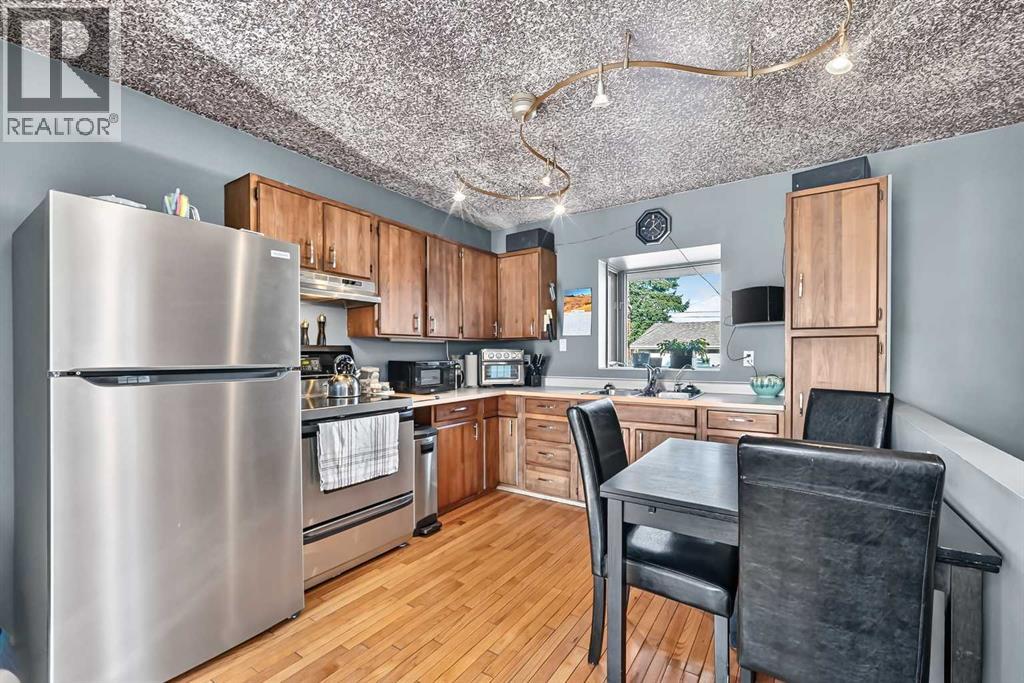 7312 36 Avenue NW, Calgary, Alberta  T3B 1T8 - Photo 6 - A2353417