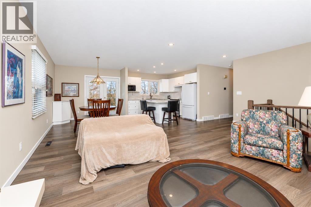 102 Welton Crescent, Red Deer, Alberta  T4N 6B3 - Photo 13 - A2353802