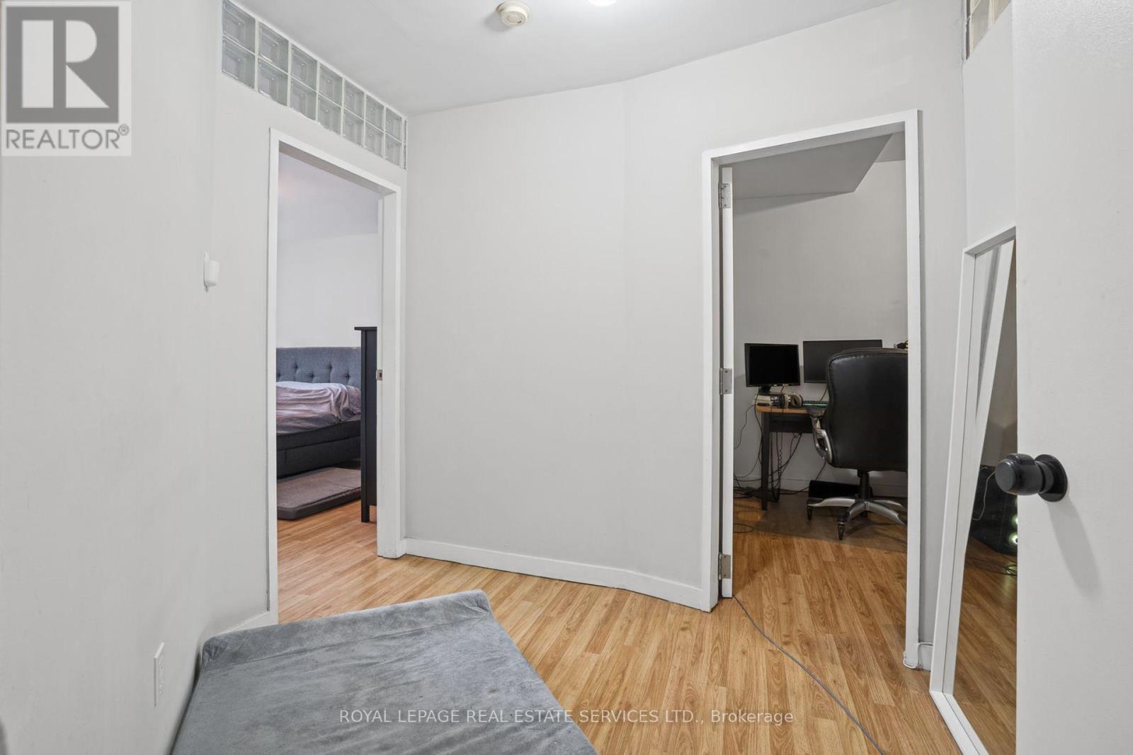 3 Harshaw Avenue, Toronto, Ontario M6S 1X7 - Photo 27 - W14093854