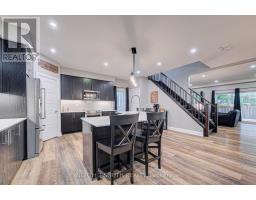11 OLDHAM AVENUE, Brant, Ontario