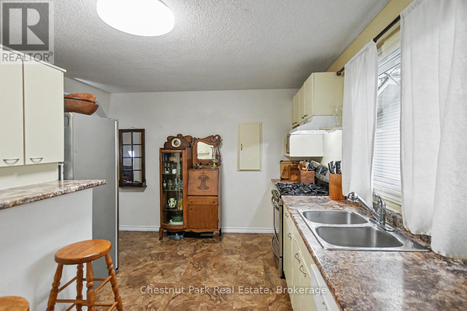 491 Minnesota Street, Collingwood, Ontario  L9Y 3S6 - Photo 15 - S14102646
