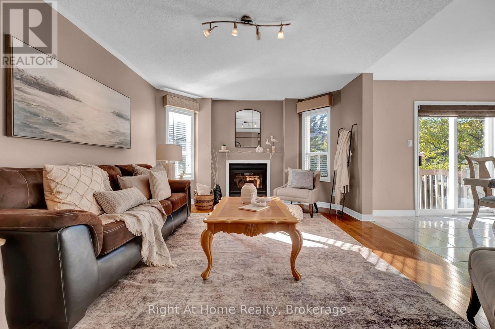 47 Welsh Street, Ajax, Ontario  L1T 4A4 - Photo 6 - E14102346