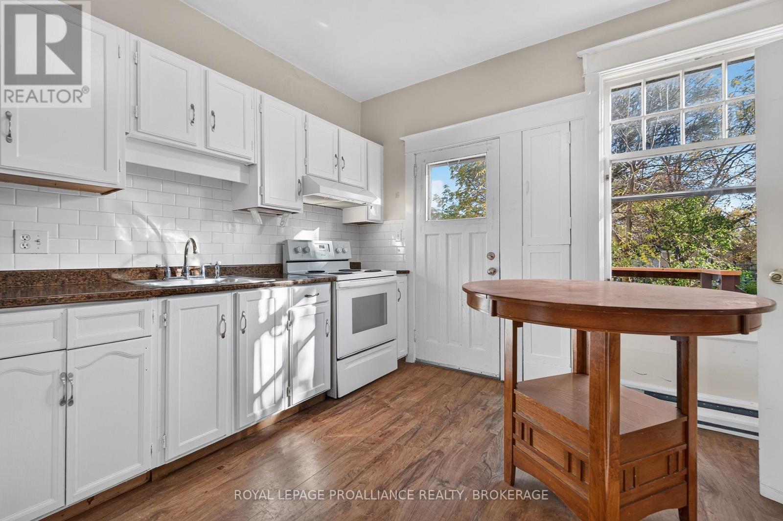 558 Brock Street, Kingston, Ontario  K7L 1V2 - Photo 11 - X14102600