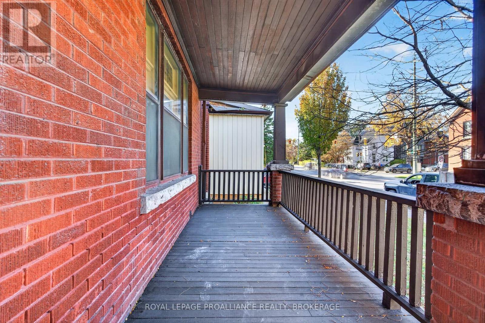 558 Brock Street, Kingston, Ontario  K7L 1V2 - Photo 3 - X14102600