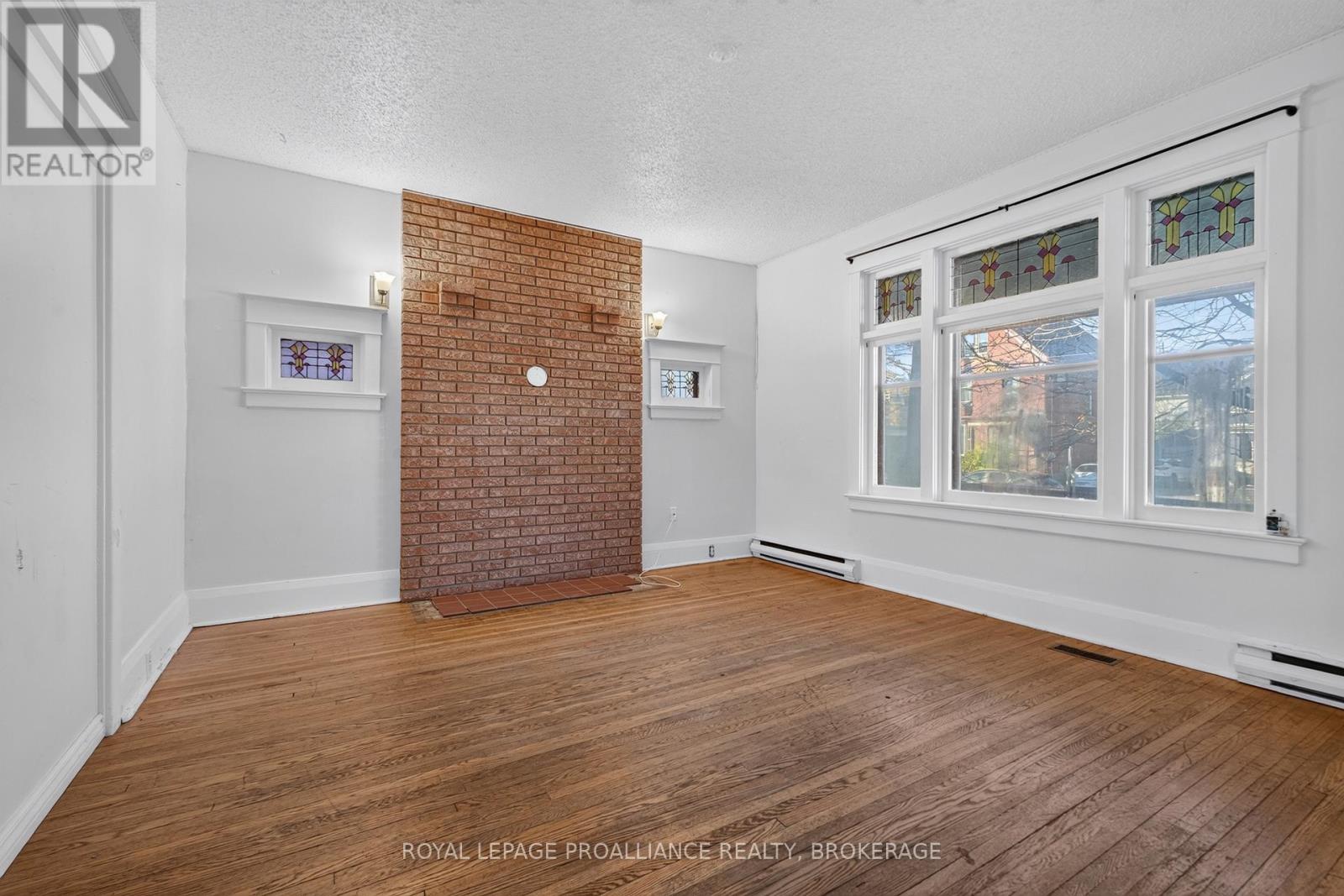 558 Brock Street, Kingston, Ontario  K7L 1V2 - Photo 6 - X14102600