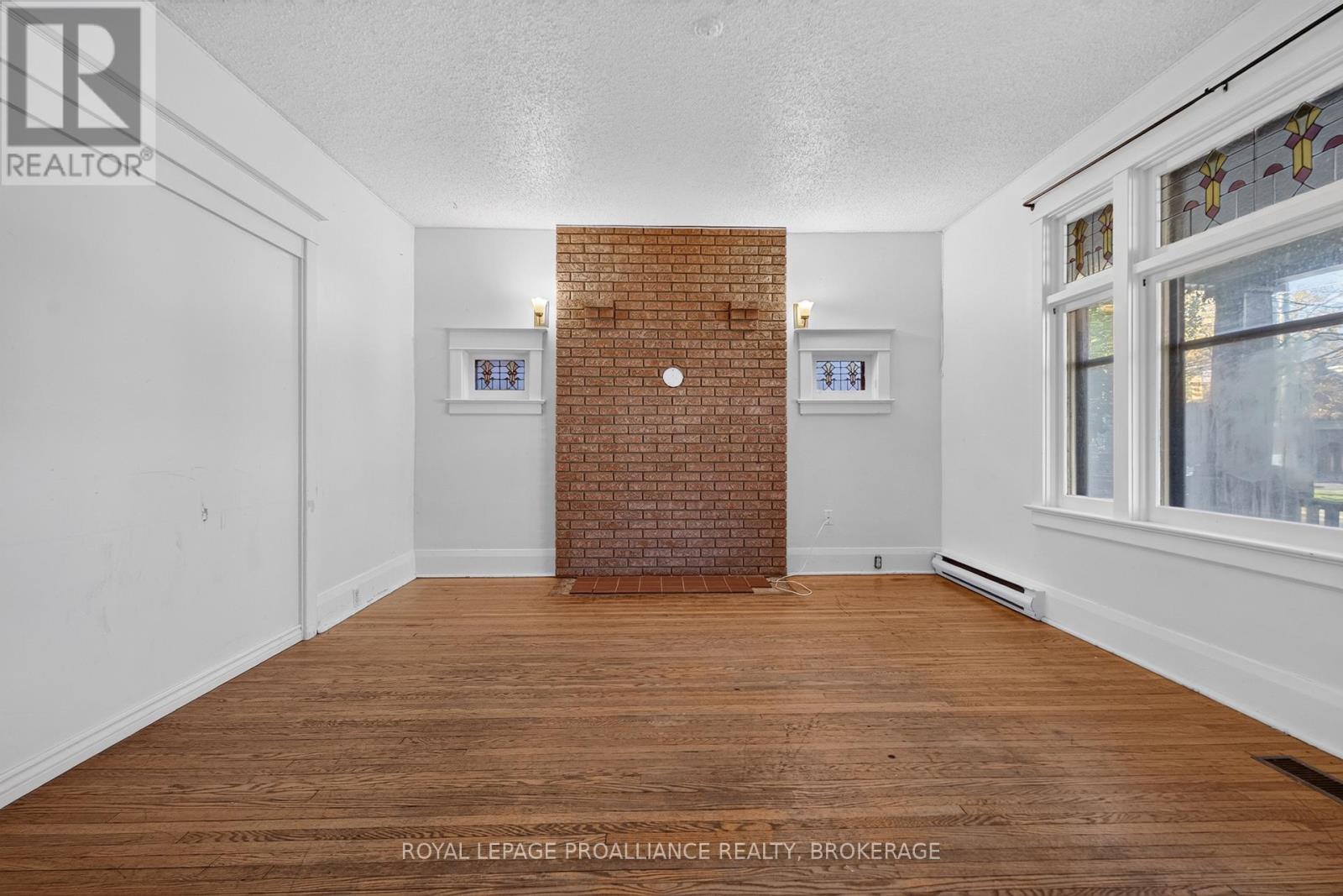 558 Brock Street, Kingston, Ontario  K7L 1V2 - Photo 7 - X14102600