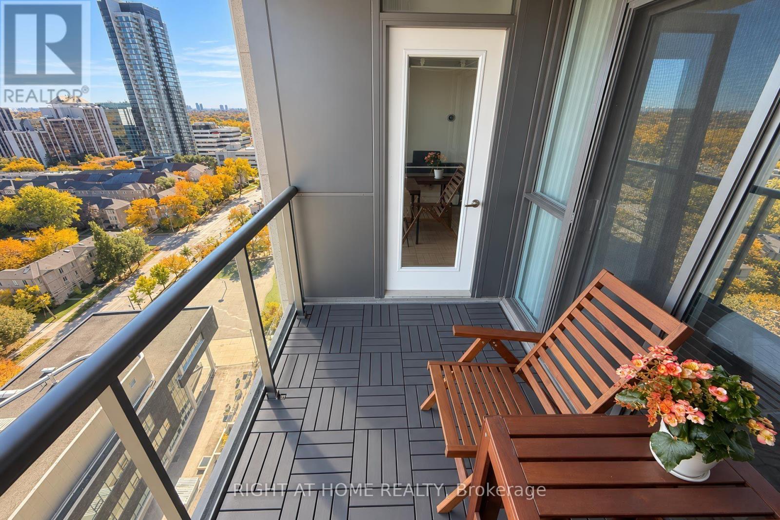2022 - 35 Hollywood Avenue, Toronto, Ontario  M2N 0A9 - Photo 29 - C14102474
