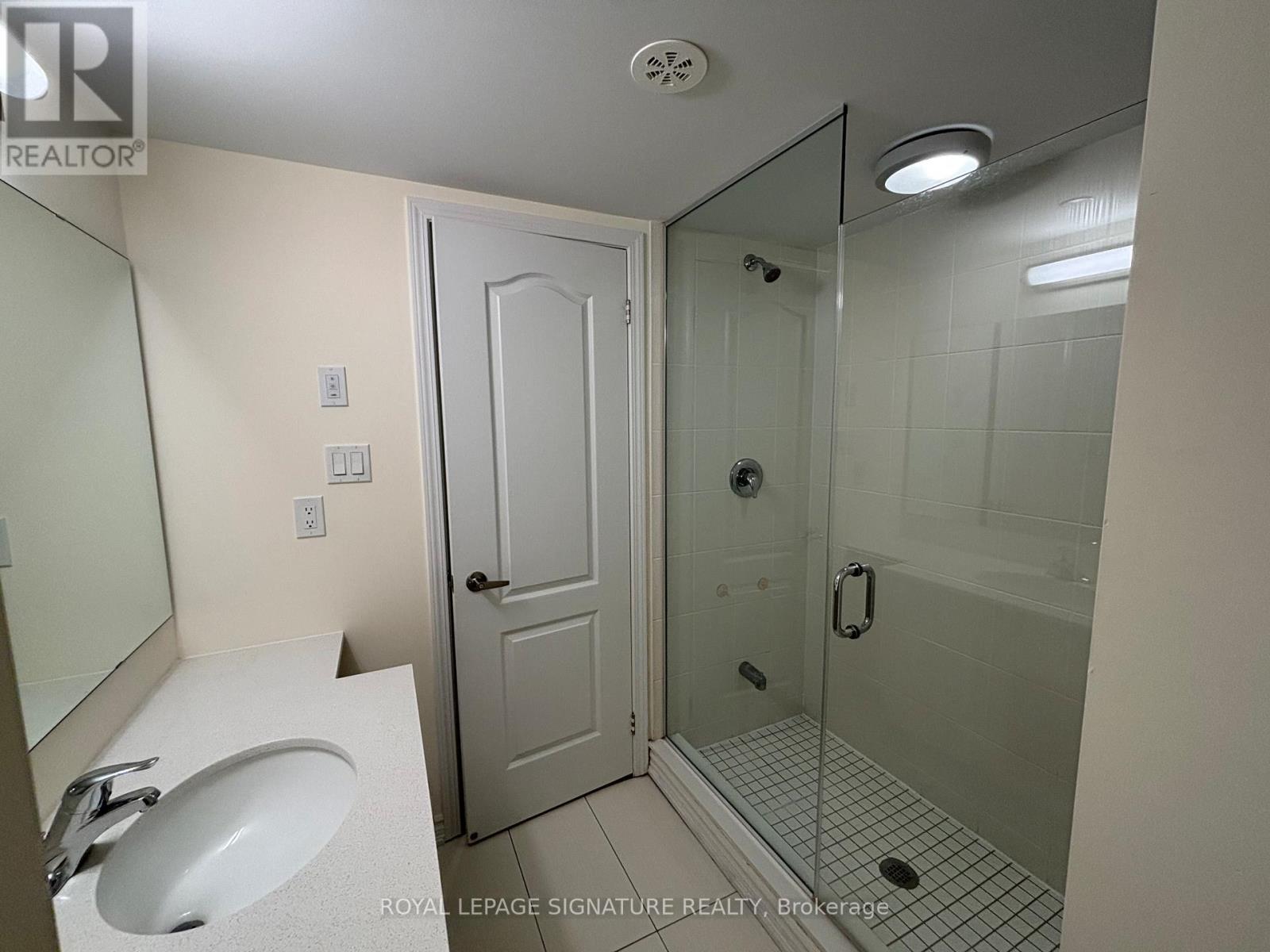 1b Clintwood Gate, Toronto, Ontario  M3A 0A8 - Photo 12 - C14102486