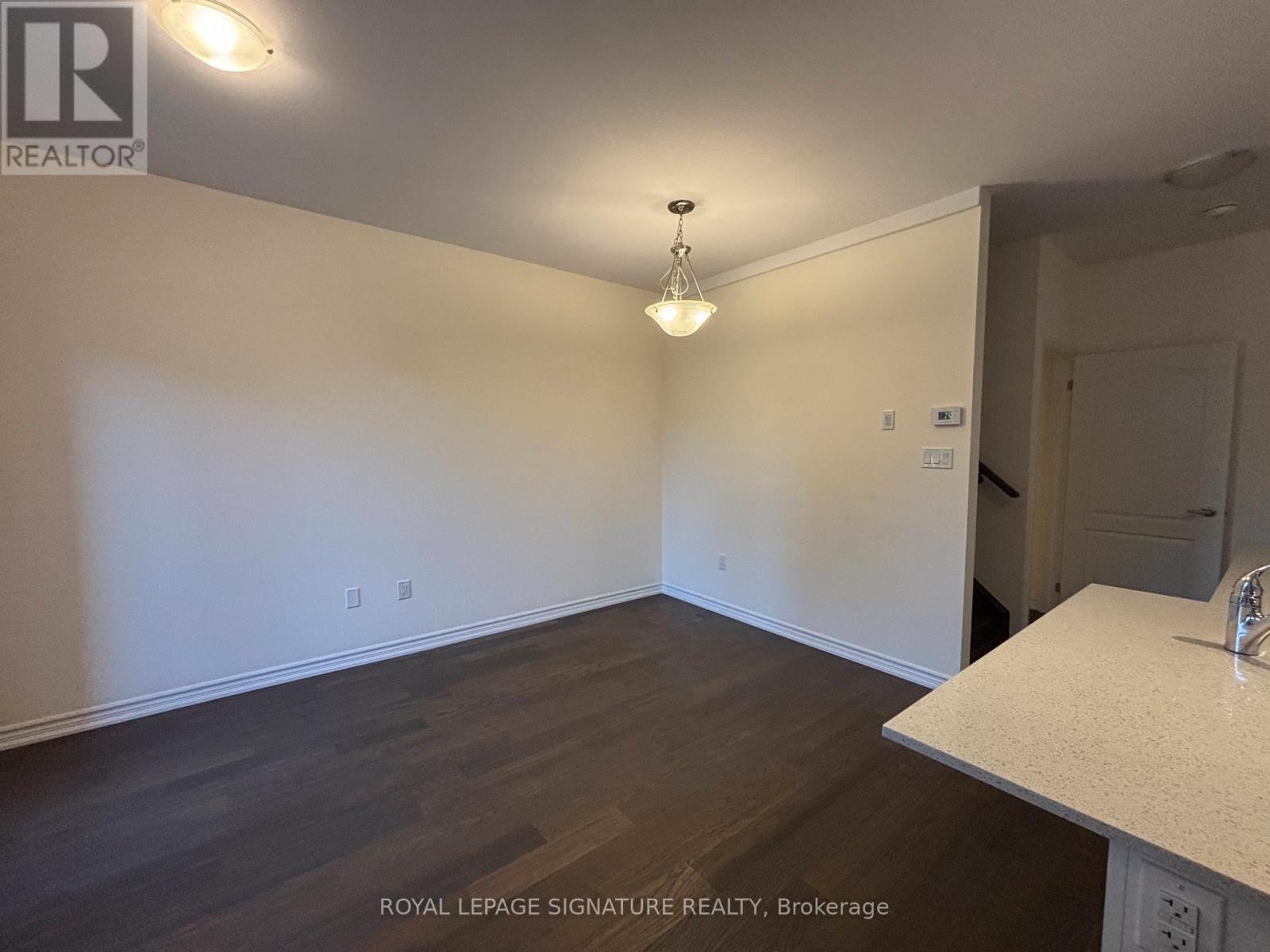 1b Clintwood Gate, Toronto, Ontario  M3A 0A8 - Photo 2 - C14102486