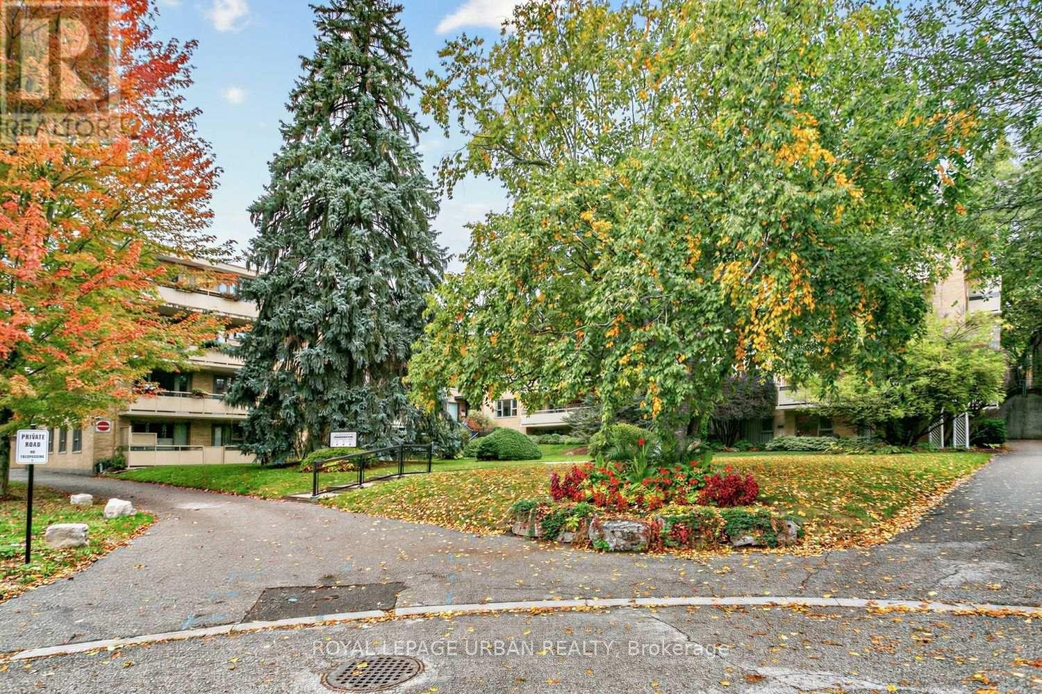 17 - 8 Corinth Gardens, Toronto, Ontario  M4P 2N5 - Photo 1 - C14102512