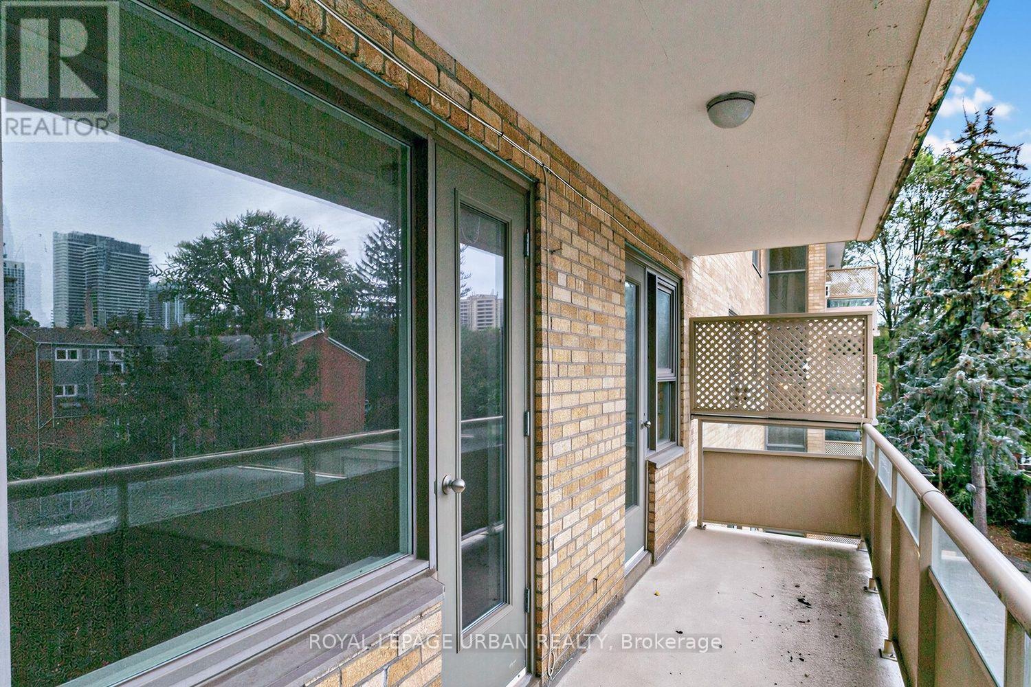 17 - 8 Corinth Gardens, Toronto, Ontario  M4P 2N5 - Photo 25 - C14102512