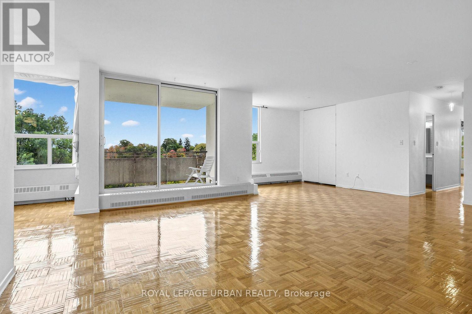 403 - 60 Pavane Linkway, Toronto, Ontario  M3C 1A1 - Photo 7 - C14102514