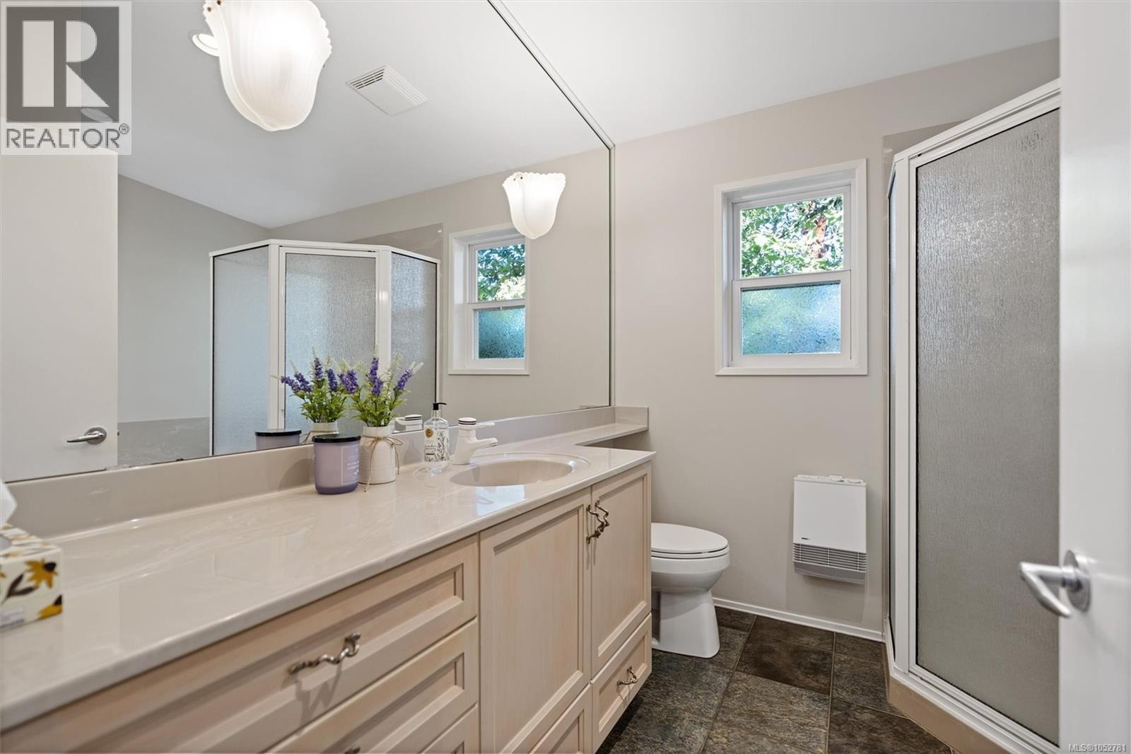 8698 East Saanich Rd