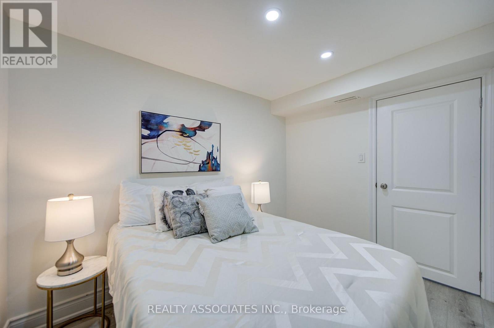 71 Highhill Drive, Toronto, Ontario  M1T 1N8 - Photo 42 - E14102476
