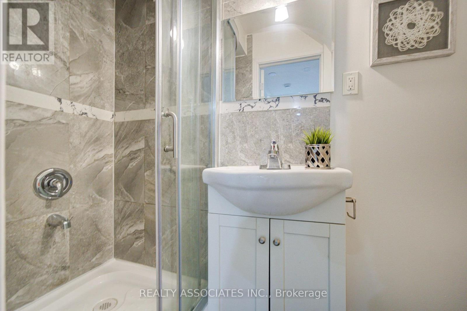 71 Highhill Drive, Toronto, Ontario  M1T 1N8 - Photo 44 - E14102476