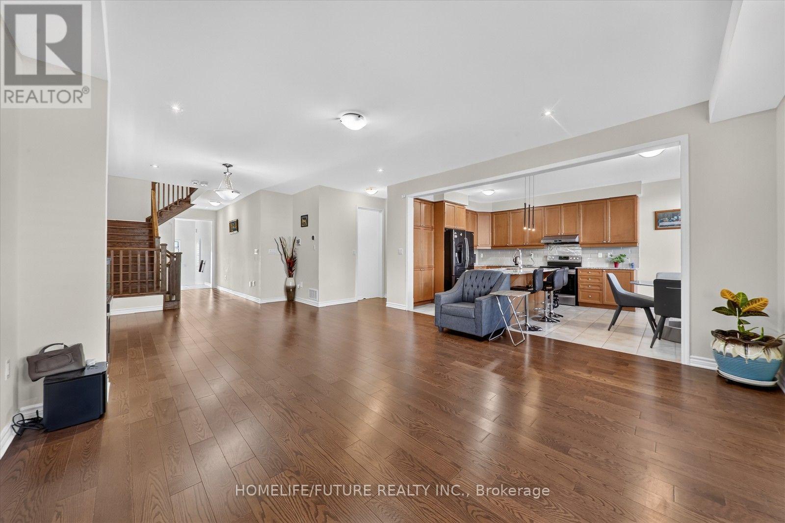 130 Westfield Drive, Whitby, Ontario  L1P 0E9 - Photo 11 - E14102522