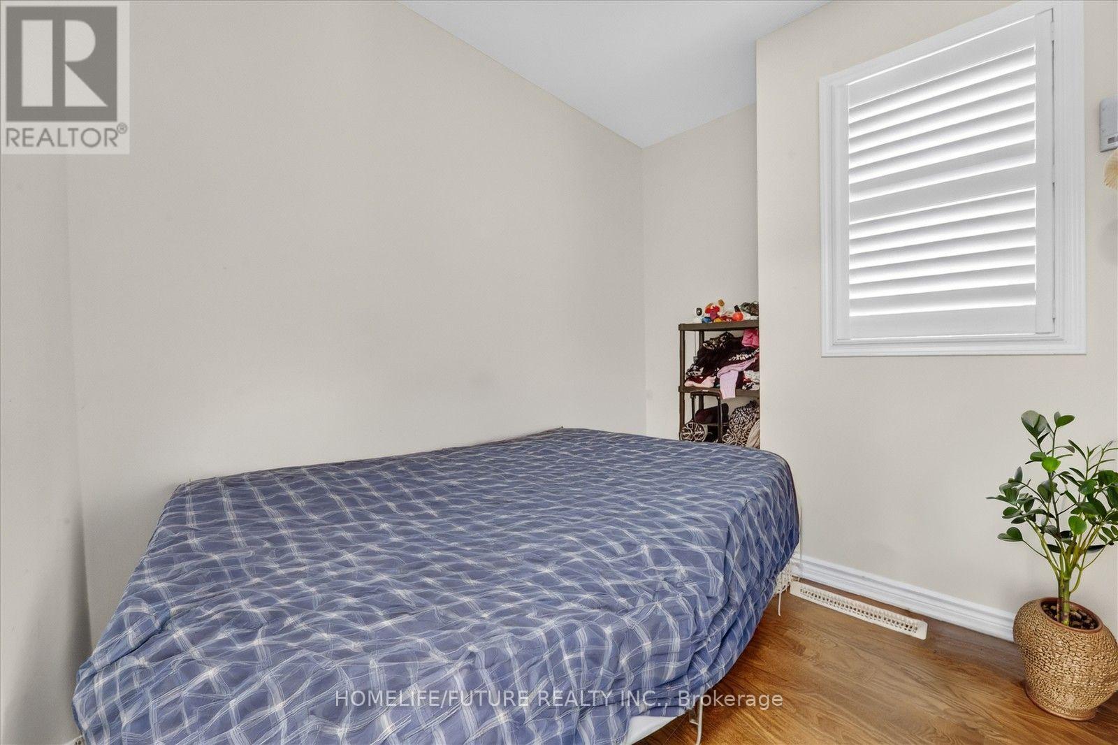 130 Westfield Drive, Whitby, Ontario  L1P 0E9 - Photo 17 - E14102522