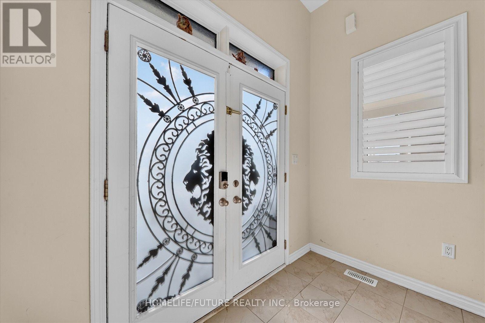 130 Westfield Drive, Whitby, Ontario  L1P 0E9 - Photo 6 - E14102522