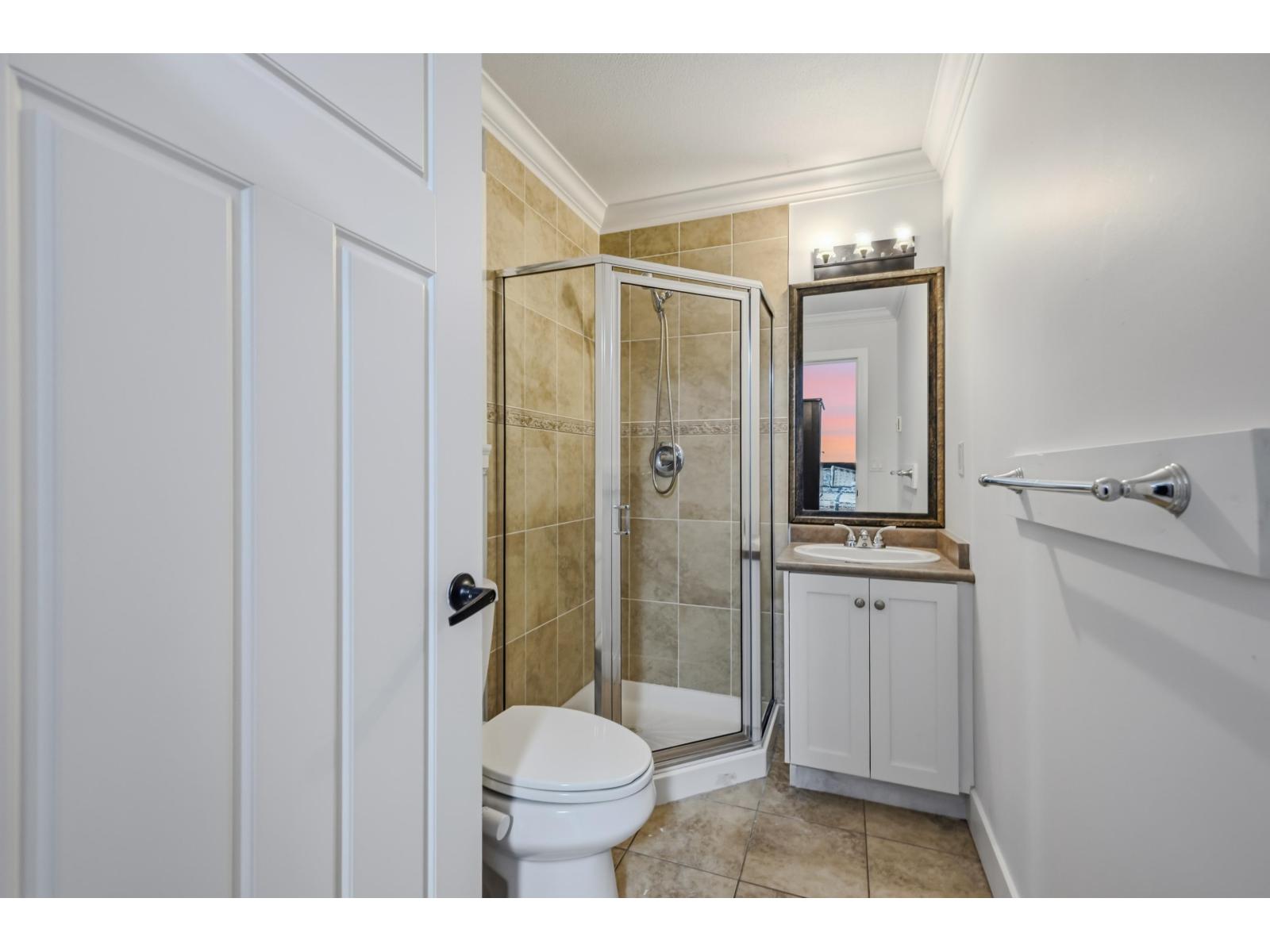 B3 19292 72a Avenue, Surrey, British Columbia  V4N 5Y3 - Photo 21 - R3176903