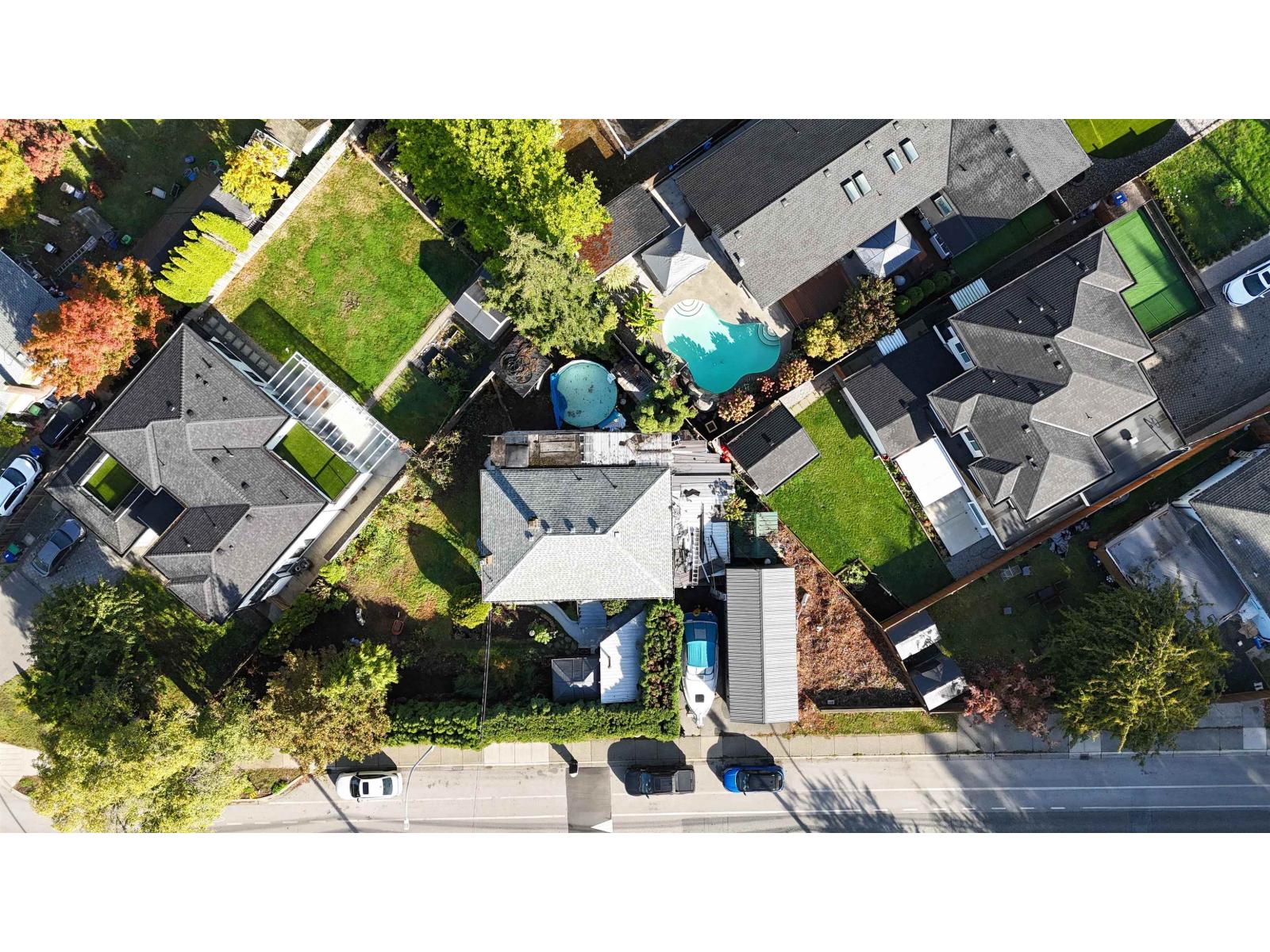12585 100 AVENUE, surrey, British Columbia
