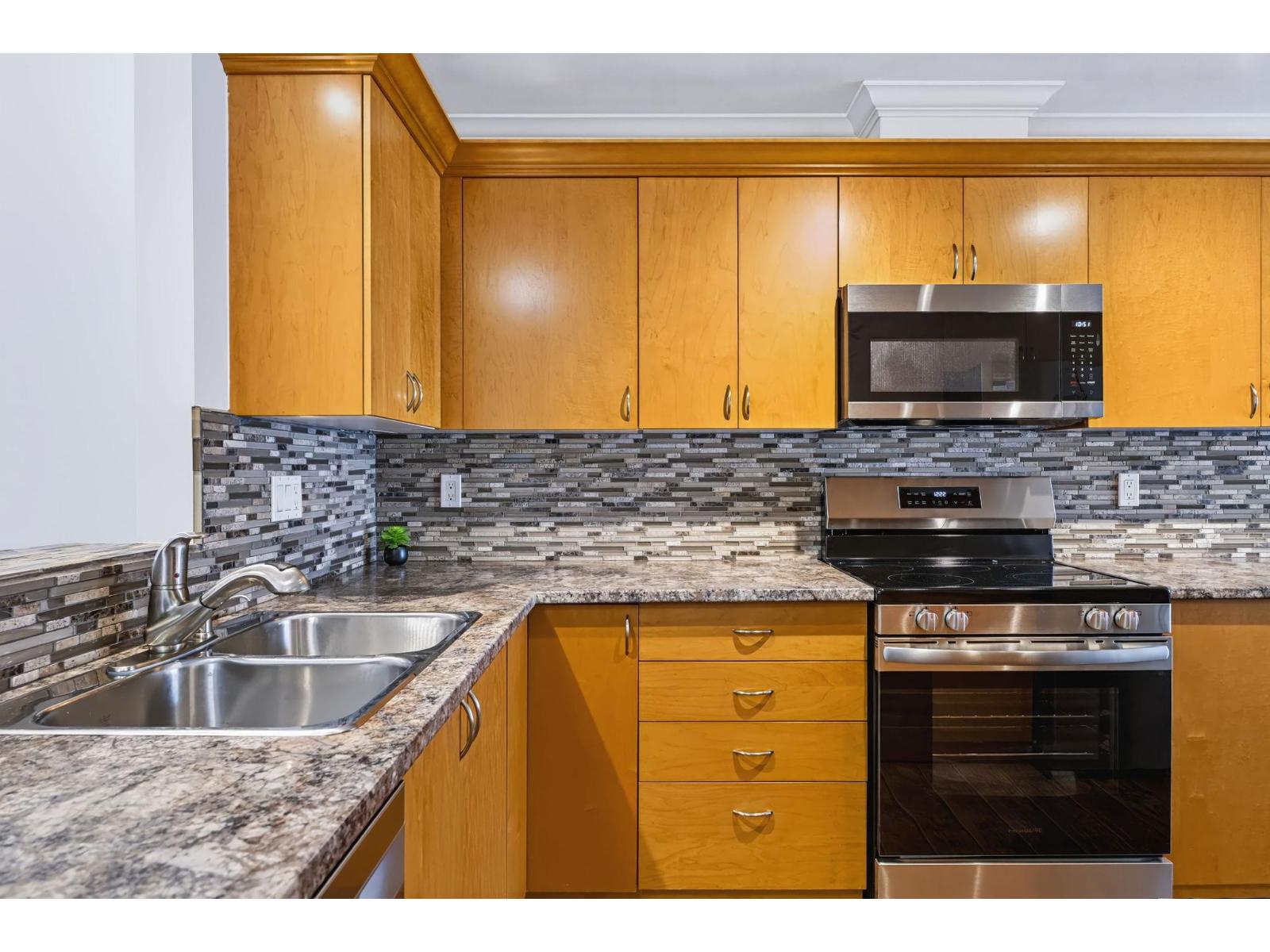14 17516 4 Avenue, Surrey, British Columbia  V3S 0R9 - Photo 4 - R3176922