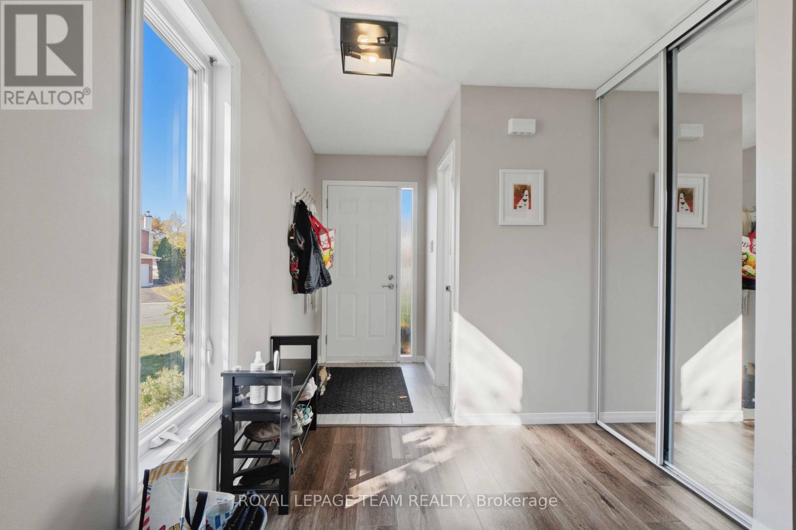 62 Springwater Drive, Ottawa, Ontario  K2M 1X6 - Photo 2 - X14102462