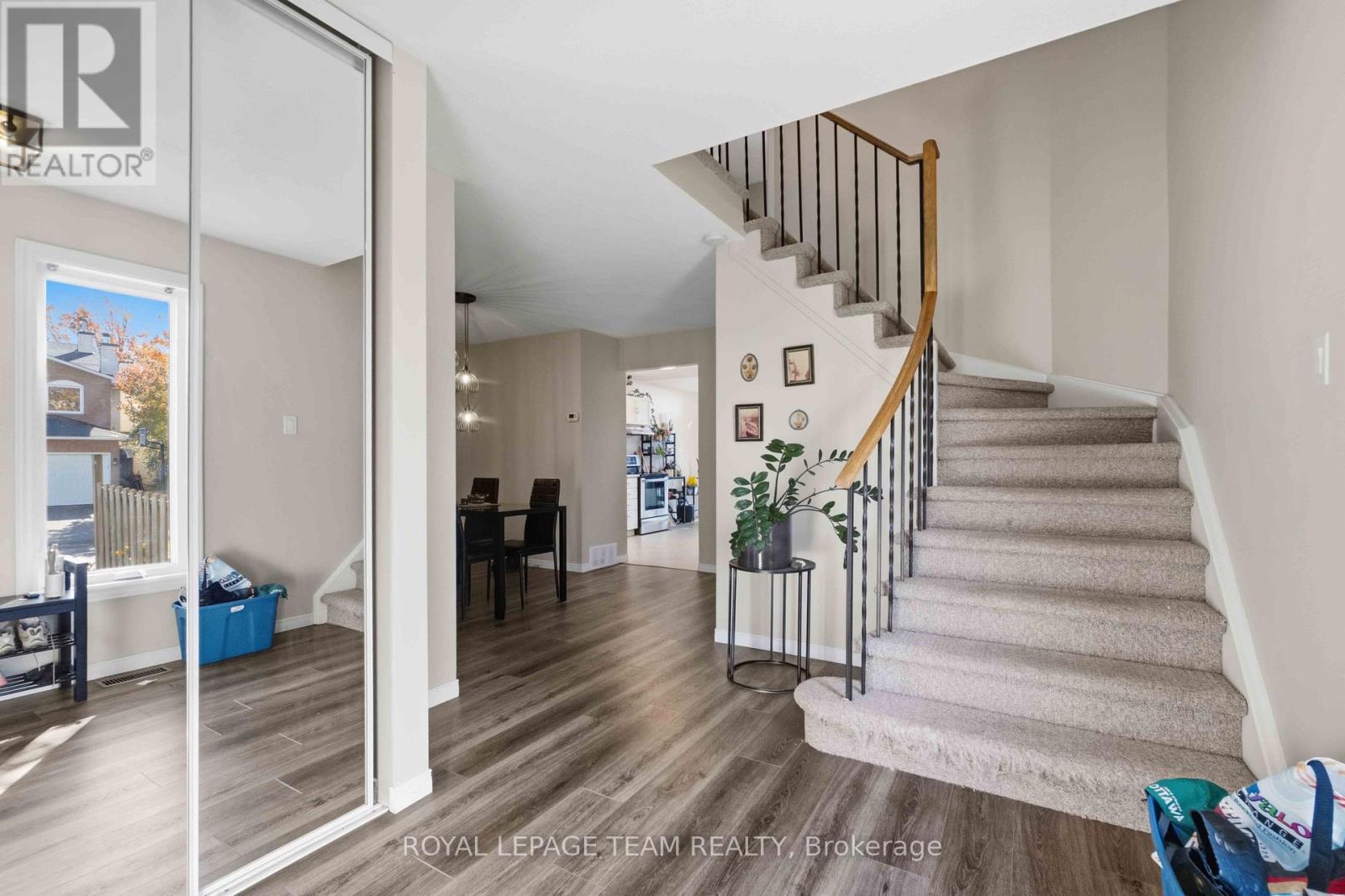 62 Springwater Drive, Ottawa, Ontario  K2M 1X6 - Photo 3 - X14102462