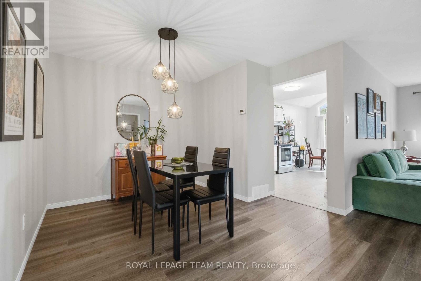62 Springwater Drive, Ottawa, Ontario  K2M 1X6 - Photo 4 - X14102462