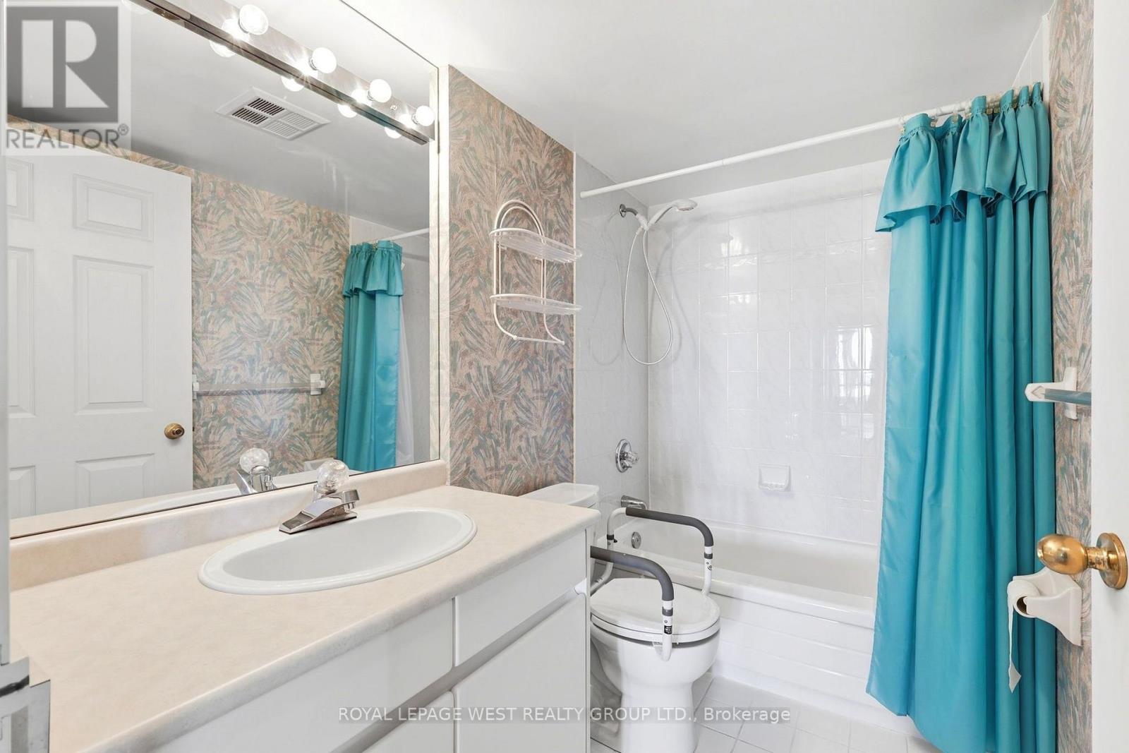 940 - 7300 Yonge Street, Vaughan (Crestwood-Springfarm-Yorkhill), Ontario  L4J 7Y5 - Photo 11 - N14102350