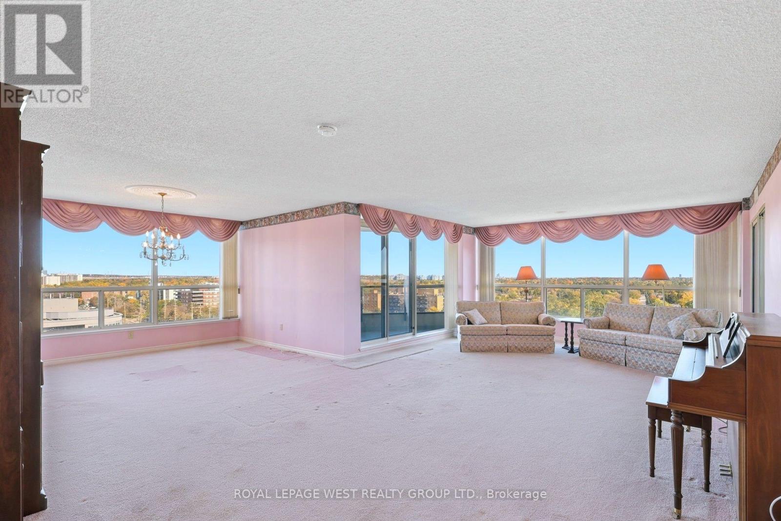 940 - 7300 Yonge Street, Vaughan (Crestwood-Springfarm-Yorkhill), Ontario  L4J 7Y5 - Photo 3 - N14102350